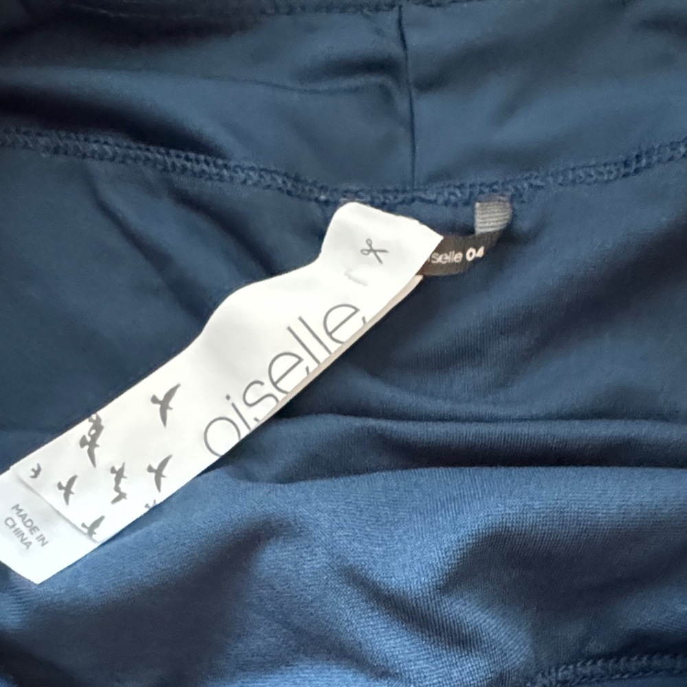 Oiselle Mac Roga Blue Patterned Shorts - Picture 2 of 3